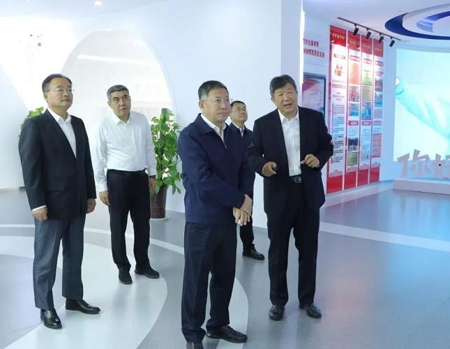 周立伟调研奇异果体育强调：聚焦“理念、机制、模式、业态、技术”五个创新，擦亮国有商业企业“金字招牌”